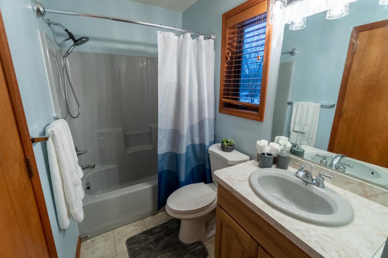Сasa de vacaciones Harmony Hill Stylish 4bd Mountain Retreat, Hot Tub, Games