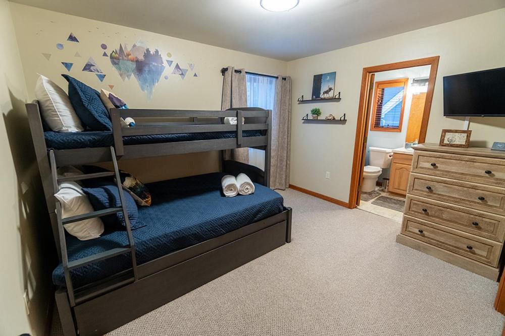 Сasa de vacaciones Harmony Hill Stylish 4bd Mountain Retreat, Hot Tub, Games
